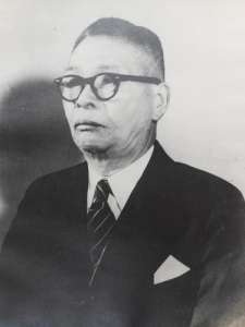 初代-小川啓三